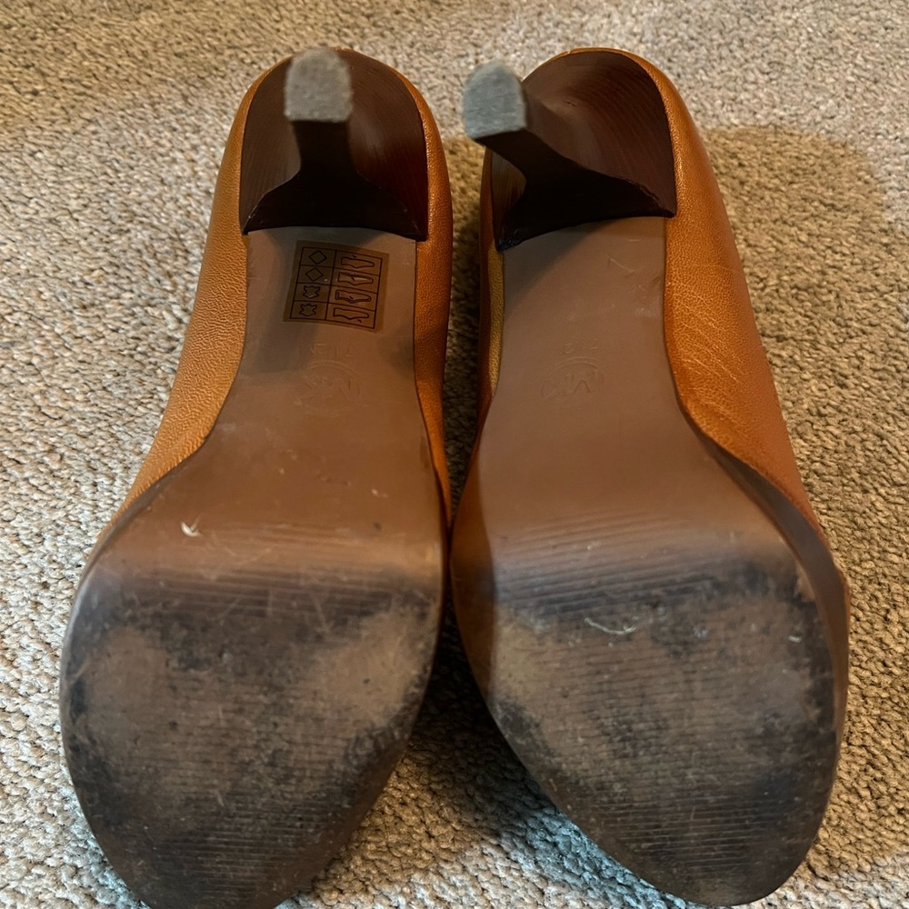 Michael Kors cognac heels - Picture 5 of 8